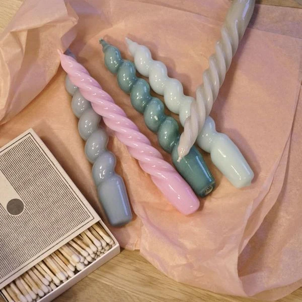 HAY Velas Spiral Set De 6 Tangerine, Light Blue, Light Grey 3 HAY Velas Spiral Set De 6 Tangerine, Light Blue, Light Grey