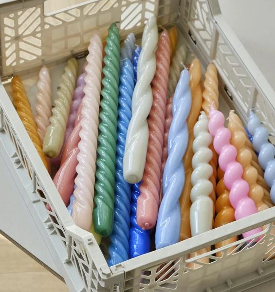 HAY Velas Long Mix Set De 6 Lilac Light Blue Dark Peach 3 HAY Velas Long Mix Set De 6 Lilac Light Blue Dark Peach