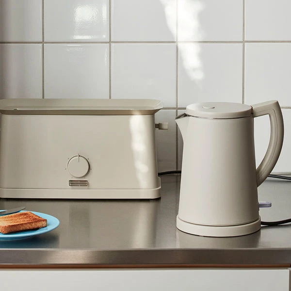 HAY Bollitore Kettle By Sowden 6 HAY Bollitore Kettle By Sowden