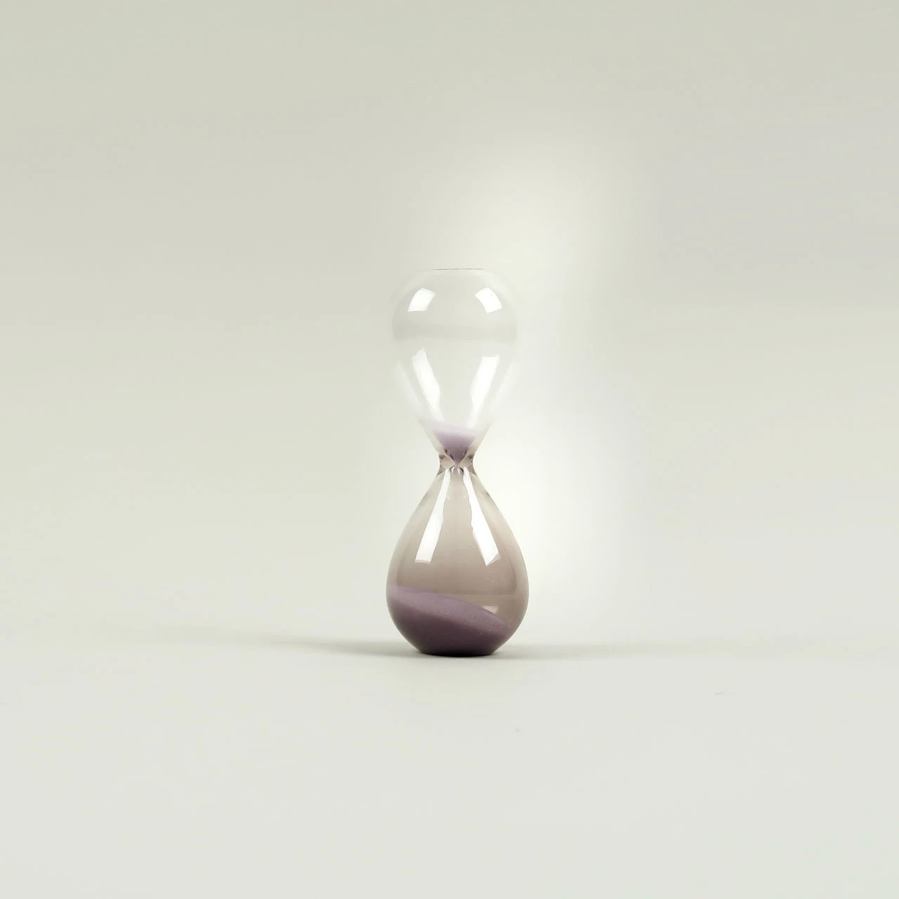 HAY Glass Sand Timer - Small - Lavender 5 HAY Glass Sand Timer - Small - Lavender