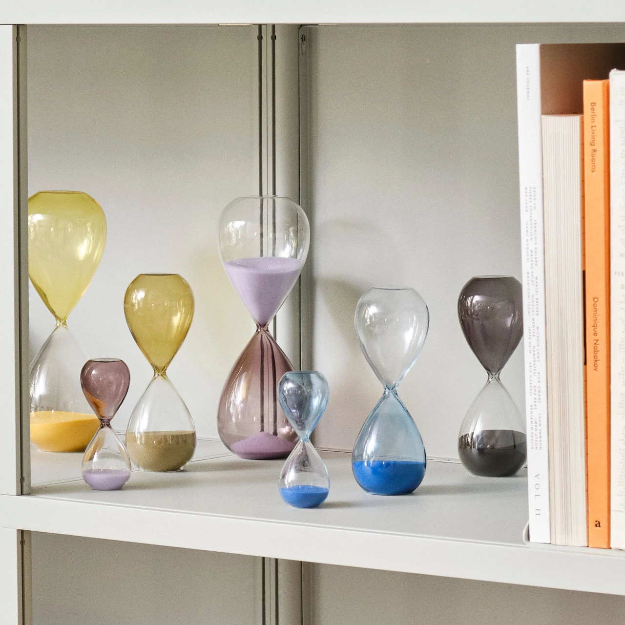 HAY Glass Sand Timer - Large - Light Yellow 9 HAY Glass Sand Timer - Large - Light Yellow