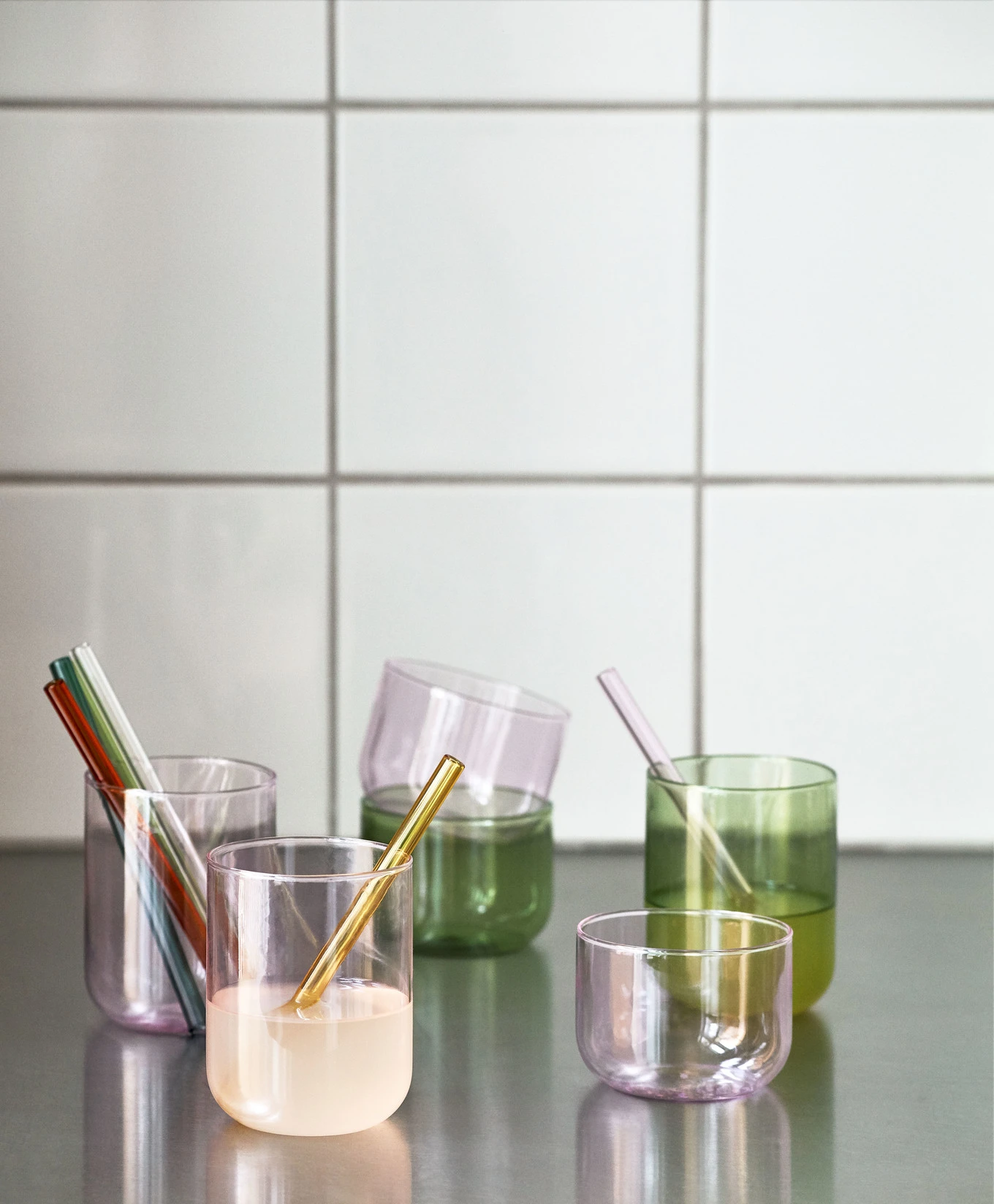 HAY Set of 6 Multicoloured Reusable Glass Sip Cocktail Straws 9 HAY Set of 6 Multicoloured Reusable Glass Sip Cocktail Straws