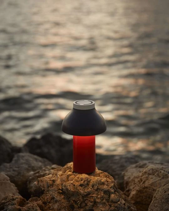 HAY Lámpara Portátil PC Portable Dusty Red 5 HAY Lámpara Portátil PC Portable Dusty Red