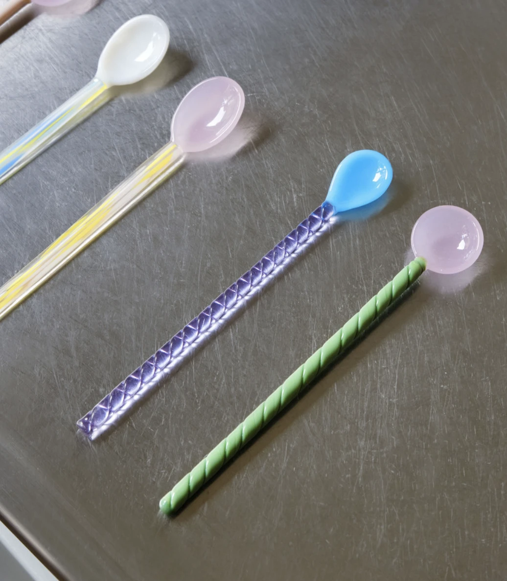 HAY Set of 2 Glass Spoons Twist Turquoise Pink 5 HAY Set of 2 Glass Spoons Twist Turquoise Pink
